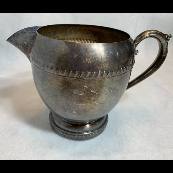 Crosby Silverplate Vintage Water Pitcher - Picture 3 of 11